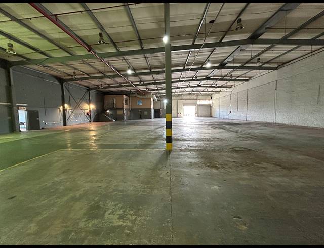 1,550M² WAREHOUSE TO LET IN EPPING INDUSTRIAL